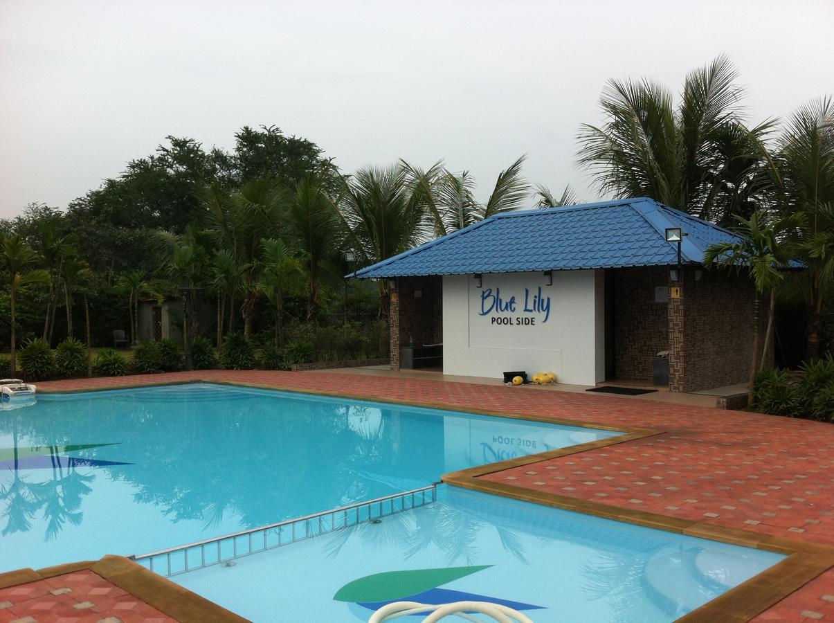 Palms Water Resort Kalyan Exterior photo